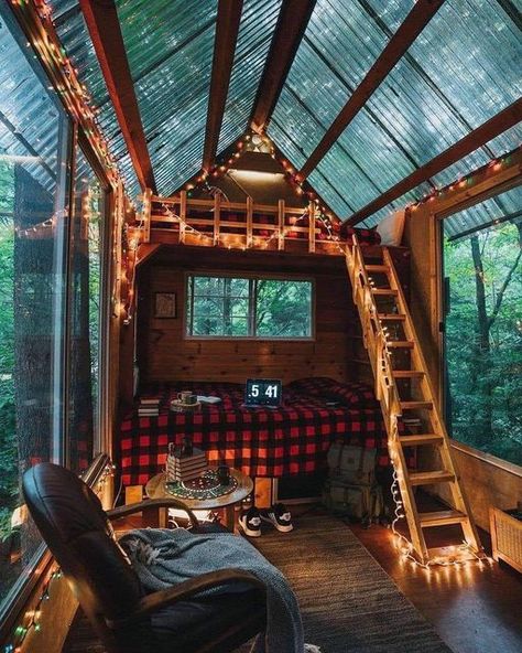 Treehouse Aesthetic Inside, Treehouse Aesthetic, Luxury Tree Houses, Glass Cabin, Tiny House Movement, Cabin Style, Cabin In The Woods, Cabin Life, Cozy Cabin