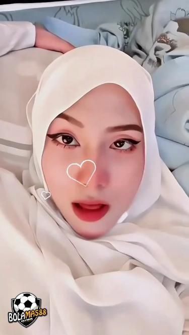 Different Types Of Haircuts, Types Of Haircuts, 4k Gaming Wallpaper, Girl Anatomy, Foto Cewek Hijab Aesthetic, Hijab Teen, My Daily Life, Hijab Aesthetic, Funny Animal Photos