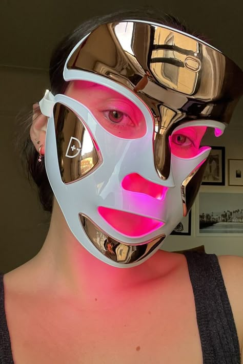 Dr. Dennis Gross DRx SpectraLite FaceWare Pro Review Pics Dennis Gross Led Mask, Face Dry Skin, Facial Before And After, Light Therapy Benefits, Red Light Therapy Benefits, Beauty Cosmetics Design, Skincare Device, Led Facial Mask, Radio Frequency Skin Tightening