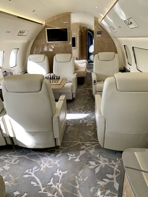 Private Jet Aesthetic, Jets Privés De Luxe, Private Jet Interior, Jet Privé, Luxury Jets, Luxury Private Jets, Private Plane, Rich Girl Lifestyle, Rich Lifestyle