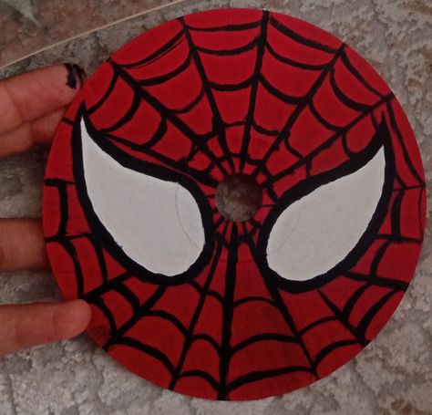 Diy Spiderman Room Decor, Spiderman Room Decor, Spiderman Painting, Spiderman Room, Games Room Inspiration, Cd Wall Art, Vinyl Art Paint, Cd Diy, Cd Cover Design