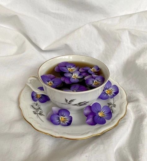 Almond Tea, Tea Aesthetic, How To Make Planner, Lavender Aesthetic, Tea Break, Bakery Cafe, Tea Art, No Sugar, Floral Tea