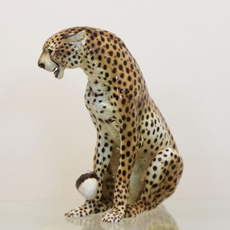 Hand Painted Porcelain Leopard Sculpture by Ronzan, Italy 1970s Tattoo Parlor Decor, Cheetah Sculpture, Leopard Sculpture, Cheetah Drawing, Chinoiserie Decor, Ceramic Art Sculpture, Porcelain Animal, Chinoiserie Decorating, Animal Sculpture