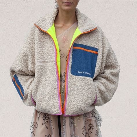 Sandy Liang Pays Tribute To LCD's Izzy With Exclusive Sherpa Fleece | SNOBETTE Sandy Liang, Denim Patches, Mode Inspo, 가을 패션, Italian Fabric, Mode Inspiration, Outfits Casuales, Look Cool, Milan Fashion Week