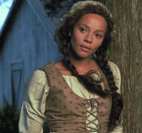 Carmen Ejogo as Sally Hemings in Sally Hemings: An american scandal*2000*. So, our next historical lady is Sally Hemings. I didn't know her… Carmen Ejogo, Sally Hemings, Period Films, Black Queens, Costume Drama, Black Characters, Book Girl, Black Queen, Vintage Girls