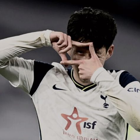 Son Heung Min Icons, Heung Min Son, Hm Son, Son Heung Min, Football Wallpapers, Football Icon, Korean Boys, Football Wallpaper, Blue Lock