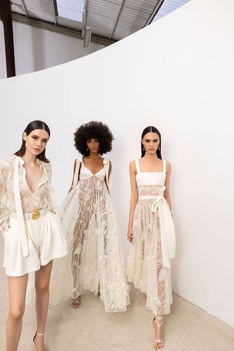 Zuhair Murad Spring 2023, White Jersey Dress, Spring 2023 Ready To Wear, 2023 Ready To Wear Collection, 2023 Ready To Wear, Zuhair Murad, Bustier Dress, White Dresses, Spring 2023