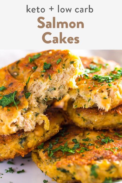 You can make these keto salmon patties without pork rinds and coconut flour! They are made with eggs and with canned meat but remain super easy. All while keeping it one of the best gluten free recipes you can find. Some call these salmon cakes or salmon patties I say tomato, tomato! Low Carb Salmon, Healthy Low Carb Snacks, Garlic Butter Salmon, Low Fat Low Carb, Salmon Cakes, Salmon Patties, Low Carb Pizza, Low Carb Diet Recipes, Healthy Low Carb Recipes