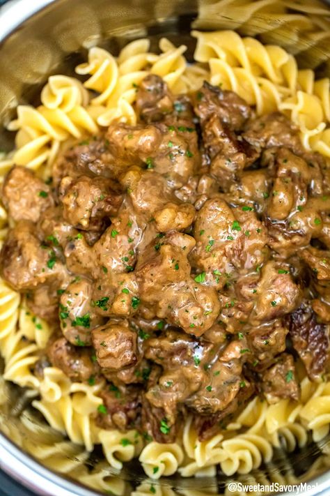 Instant Pot Beef Tips and Gravy - Sweet and Savory Meals Stew Beef Recipes Instant Pot, Beef Tips And Noodles, Beef Stew Meat Recipes, Beef Tip Recipes, Beef Tips And Gravy, Easy Beef Stew, Stew Meat Recipes, Savory Meals, Potted Beef