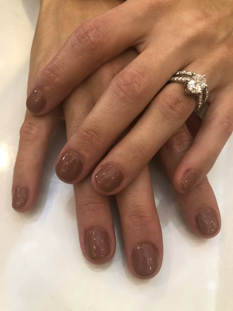 Light fawn by dnd 💅🏽 #gelnails #gelcolor #gelpolish #gelmani #dnd @dndgel Dnd Neutral Nails, Dnd Gel Brown Colors, Brown Dnd Gel Polish, Dnd Gel Polish Colors Brown, Dnd Gel Brown, Dnd Bamboo Brown, Dnd Brown Gel Polish, Neutral Nails Dnd Gel, Dnd Light Fawn