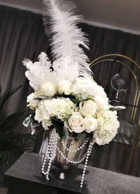 Gatsby flowers-pearls and feathers Great Gatsby Quince, Gatsby Wedding Decorations, Great Gatsby Gala, Gatsby Event, 20s Theme, Speakeasy Wedding, Gatsby Birthday Party, Great Gatsby Themed Wedding, Roaring 20s Wedding