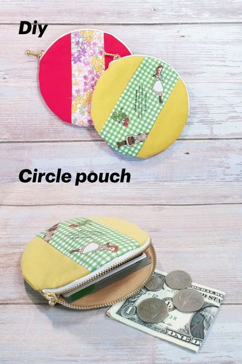 Coin Purse Sewing, Diy Coin Purse, Round Pouch, Round Coin Purse, Coin Purse Pattern, Purse Sewing, Cute Crossbody Bags, Pouch Diy, Zipper Pouch Tutorial