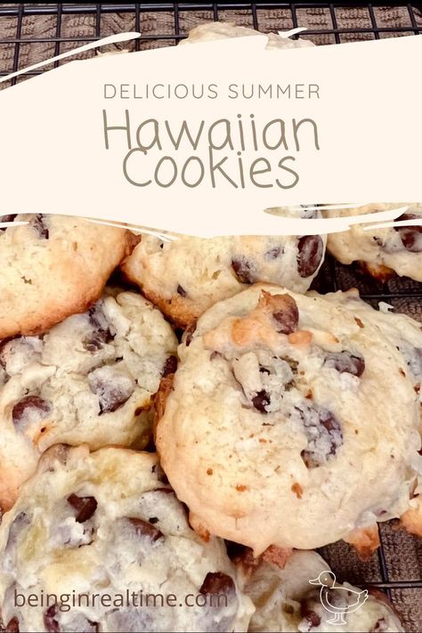 Easy to bake, simple ingredients, short instructions! Combine chocolate chips, coconut, and pineapple to get these delicous Hawaiian Chip cookies! Luau Desserts, Hawaii Desserts, Hawaiian Dessert Recipes, Luau Cookies, Hawaiian Cookies, Hawaiian Desserts, Finger Food Desserts, Shortbread Cookies Easy, Coconut Chocolate Chip Cookies