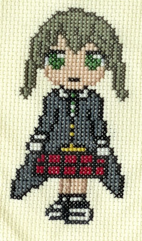 Maka - Soul Eater by DawnMLC Soul Eater Pixel Art, Fusion Beads, Nerd Crafts, Perler Bead Templates, Soul Eater, Adult Crafts, Perler Bead Art, Alpha Patterns, Perler Bead Patterns