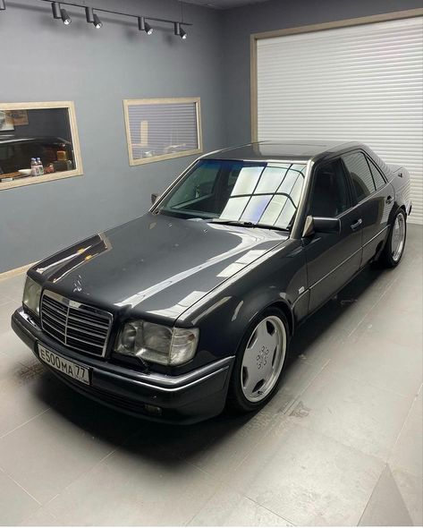 Blacked Out Cars, Mercedes Classic, Mercedes C280, Mercedes C180, Merc Benz, Mercedes Benz 190e, Mercedes Suv, Mercedes W124, Fast Sports Cars