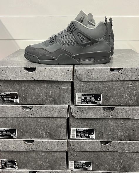 Jordan 4 Retro SE Paris Olympics Wet Cement FQ7928-001 Available size 11.5 12 13 $249 #jordan4 #jordan #4wetcement #wetcement #fq7928001 #nike #jordan23 Wet Cement Jordan 4, Cement Jordan 4, Shoes Rotation, Streetwear Luxury, Grey Jordans, Jordan 4s, Paris Olympics, Retro 4, Jordan 23