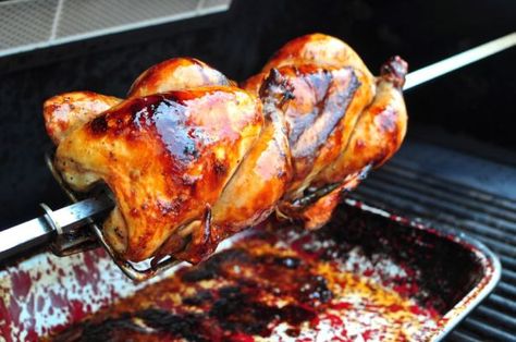 Rotisserie Barbecue Cornish Game Hens with a Spicy Rub and a Apple Mop. Nanas Recipes, Rotisserie Recipes, Hen Recipes, Game Hen Recipes, Cornish Game Hen Recipes, Cornish Game Hens, Chicken Entree, Cornish Hen Recipe, Charcoal Grilling