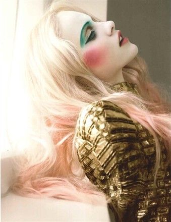 Eyebrows and cheeks. Vogue Italia /s/ Editorial Make-up, Alissa Salls, Matte Make Up, Shimmer Makeup, Doll Makeup, How To Color Eyebrows, Fantasy Makeup, Editorial Makeup, Costume Makeup