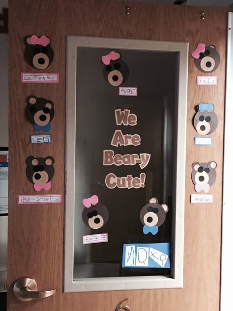 Brown Day Decoration Preschool, Bear Door Decoration Preschool, Bear Theme Classroom Door, Bear Door Decorations Classroom, Bears Bulletin Board Ideas, Brown Bear Classroom Theme, Classroom Bear Theme, Bear Classroom Door, Bear Classroom Decorations