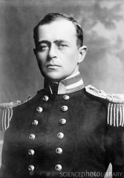 Captain Robert Falcon Scott, 1909 Robert Falcon Scott, Royal Navy Officer, Roald Amundsen, Peter And The Starcatcher, Arctic Explorers, The Miracle Worker, Heroic Age, Robert Scott, Royal Navy