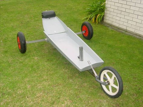 Ski Axle Lefroy Mini - Land Yacht Sailing Construction - Seabreeze Forums! Custom Go Karts, Kite Buggy, Mini Yacht, Land Sailing, Vertical Axis Wind Turbine, Catamaran Charter, Land Yacht, Stem Projects For Kids, Yacht Sailing