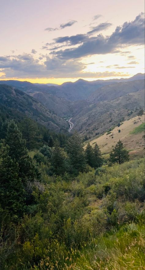 The beautiful mountains of Golden Colorado Golden Colorado Hiking, Golden Colorado, Colorado Hiking, Beautiful Mountains, Travel Usa, Colorado, Hiking, Natural Landmarks, Travel