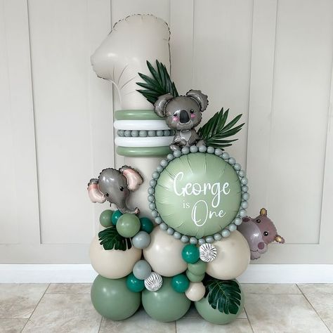 Becky Wells on Instagram: "George is ONE 🌿🐘  Happy first birthday little man.  #balloons #balloondecor #balloonstack #balloonideas #ballooninspo #numberstack #safariballoons #safariparty #one #birthdayballoons" Balloon Stack, Balloon Board, First Birthday Balloons, 1st Birthday Balloons, Happy First Birthday, 1 Number, Safari Party, Birthday Numbers, Balloon Design