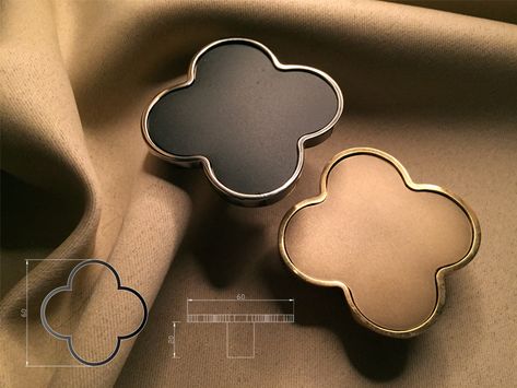 Custom Door Handle, Metallic Decor, Door Handle Design, Brass Interior, Cupboard Drawers, Cabinet Door Handles, Cupboard Knobs, Furniture Knobs, Plastic Design