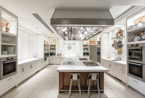 Great design meets professional-grade capability for the ultimate blend of form and function | archdigest.com Williams Sonoma Kitchen, Commercial Kitchen Design, White Backsplash, Hotel Kitchen, Kitchen Design Trends, Williams Sonoma Home, Restaurant Kitchen, Tap Room, Contemporary Interior Design