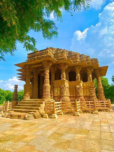 Modhera sun temple Modhera Sun Temple, Sun Temple, Arte Yoga, Indian Temple Architecture, Ancient Indian Architecture, Green Witchcraft, First Birthday Party Decorations, Fairs And Festivals, Temple Architecture