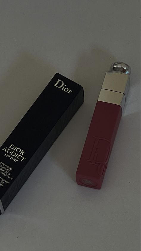 Dior Lip Tint, Dior Addict Lip Tint, Dior Lipstick, Dior Addict Lip, Birthday Gifts For Boyfriend Diy, Makeup Accesories, Lip Makeup Tutorial, Lip Balm Set, Make Up Tools