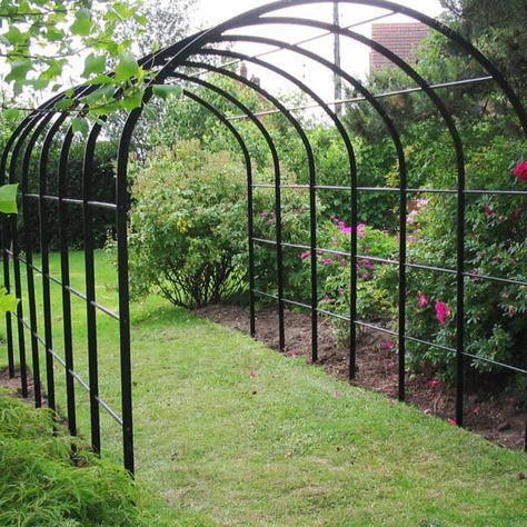 Outdoor Trellis Ideas, Vegetable Trellis, Garden Trellis Ideas, Garden Arch Trellis, Flower Trellis, Arch Trellis, Trellis Ideas, Garden Layout Vegetable, Small Vegetable Gardens