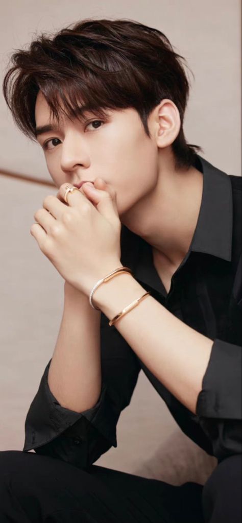 #gongjun Advance Bravely, Boys Photography, Men Fashion Photoshoot, Chinese Series, Mens Photoshoot Poses, Gong Jun, New Bracelet, Men Photoshoot, Handsome Asian Men