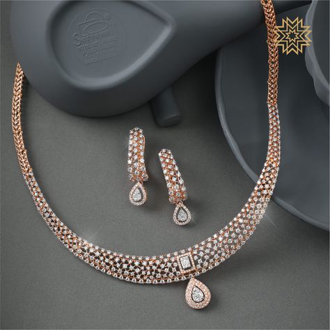 Manubhai Jewellers, Jewelry Necklace Simple, Real Diamond Necklace, Diamond Bracelet Design, Diamond Jewelry Set, Diamond Pendants Designs, Diamond Pendant Sets, Diamond Necklace Designs, Jewelry Set Design