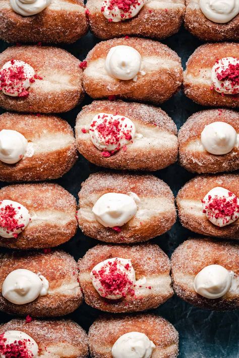 Vanilla Cream Donut Filling, Cream Filled Donut Recipe, Cream Doughnut Recipe, Filled Donut Recipe, Doughnut Filling, Food Photography Light, Cream Doughnut, Bavarian Cream Filling, Pastry Photography