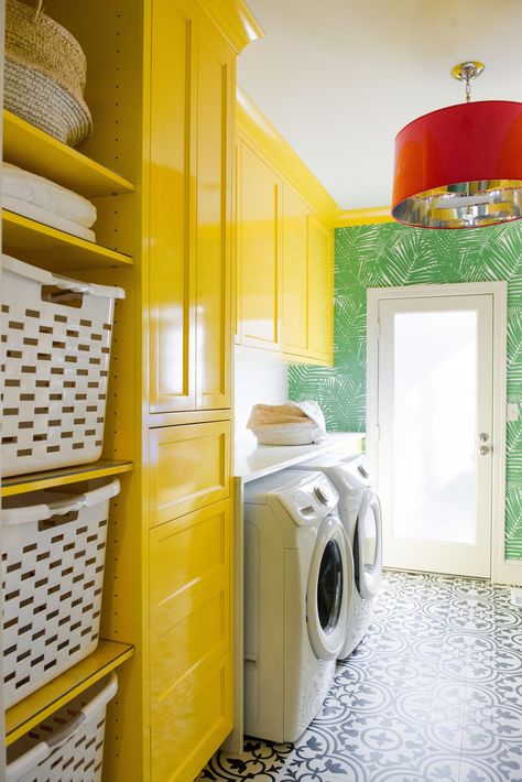 Yellow Laundry Room Ideas, Yellow Laundry Room, Funky Bathrooms, Laundry Upstairs, Yellow Laundry, Funky Laundry Room, Yellow Laundry Rooms, Bathroom Utility, Laundry Box