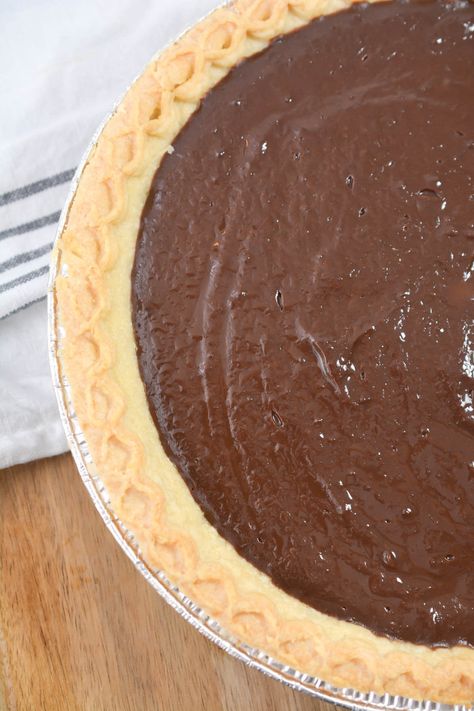 Cocoa Cream Pie, Chocolate Cream Pie With Cocoa Powder, Grandmas Chocolate Pie, Best Chocolate Pie Recipe, Choc Pie, Chocolate Custard Recipe, Easy Chocolate Pie Recipe, Old Fashioned Chocolate Pie, Homemade Chocolate Pie