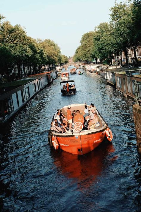 Canal cruise in Amsterdam Amsterdam In Fall, Amsterdam In Summer, Amsterdam Boat, Day In Amsterdam, Things To Do In Amsterdam, To Do In Amsterdam, Summer Boats, Amsterdam Canals, Visit Amsterdam