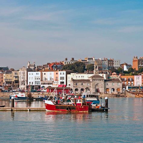 Margate Kent, Gourmet Hot Chocolate, Best Fish And Chips, Fennel Sausage, Kent Coast, Pizza Company, Eat And Drink, Seaside Towns, Eat Local