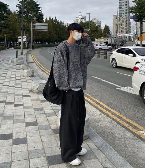 Japanese Hiphop Fashion, Streetwear Men Outfits Korean, Korean Men’s Streetwear, Minimalistic Fashion Men, Sweater Outfits Korean Men, Asian Men Outfit Casual Street Styles, K Style Men, Men Korean Street Fashion, Korean Mens Streetwear