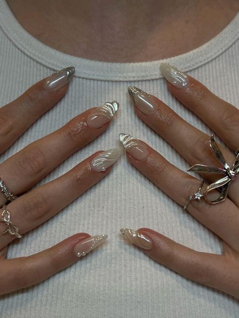 Beachy Nails, White Acrylic Nails, Pearl Nails, Silver Nails, Pretty Acrylic Nails, Chic Nails, Cute Acrylic Nails, Perfect Nails, Holiday Nails