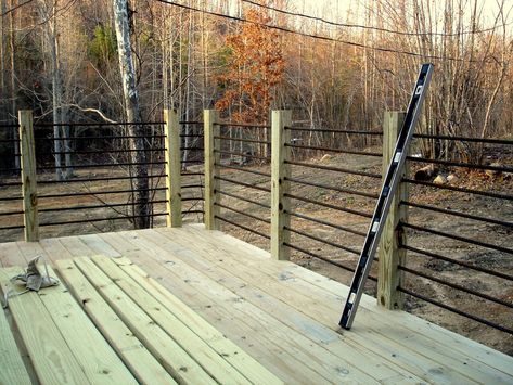 Rebar Fence, Rebar Railing, Deck Railing Diy, Rustic Deck, Front Porch Railings, Deck Railing Ideas, Deck Railing Design, Railing Ideas, Railings Outdoor