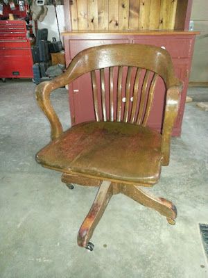 Antique Banker's Chair Bankers Chair, Milk Paint Furniture, Refinish Furniture, Painted Desk, Painted Dresser, Painted Chairs, Chalk Paint Furniture, Painted Table, Comfy Chairs