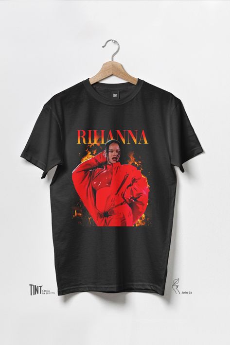 T-shirts On demand ✈️🌎 (LINK BIO) Sustainable products ♻️💚 #rihanna #pop #music #tshirt #tshirtprint #teepublic Rihanna Tshirt Design, Celebrity Tshirts Graphic Tees, Pop Culture Screen Print T-shirt For Streetwear, Rihanna Spoiled Shirt, Please Don't Stop The Music Rihanna, Rihanna T Shirt, Rihanna Fan, Celebrity Design, Kids Magnets