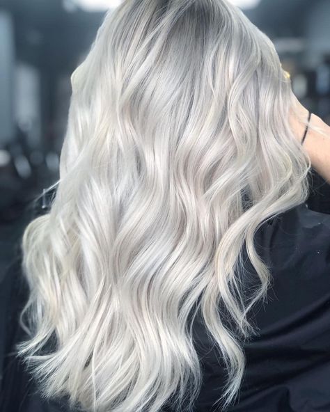 Snow Hair, Redken Hair Color, Platinum Blonde Hair Color, Silver Blonde Hair, Redken Hair Products, Redken Shades, Hair Gloss, Hair Toner, Redken Shades Eq