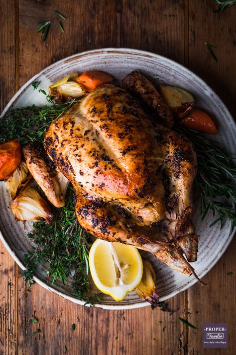 Chicken And Leek Recipes, Lemon Herb Butter, Chicken With Lemon, Leek Recipes, Easy Roast Chicken, Chicken Plating, Ayam Bakar, Chicken Steak, Roast Chicken Recipes