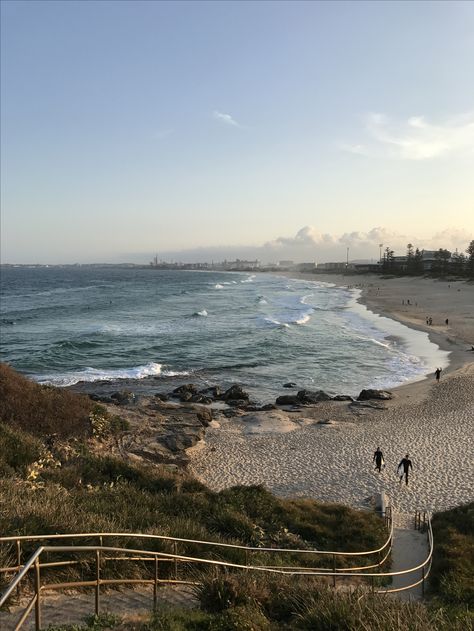 Wollongong beach Gong Aesthetic, Wollongong Beach, Ocean Blvd, Blue Sky Clouds, California Summer, Mental State, Girl Lifestyle, Beach View, Sky Clouds