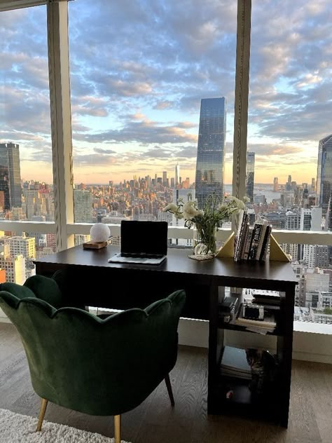 Office With A View, City View Apartment, Apartment View, Future Apartment, New York Apartment, Nyc Apartment, Dream Apartment, City Apartment, Luxury Life