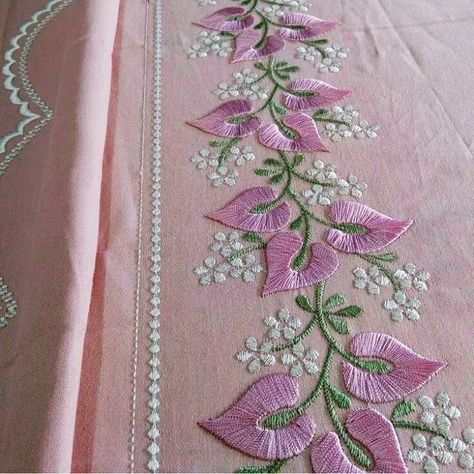 Machine Embroidery Bedsheets Design, Bedsheet Embroidery Design, Machine Embroidery Designs For Blouses, Embroidery Store, Embroidery Boutique, Simple Hand Embroidery Patterns, Flower Machine Embroidery Designs, Diy Embroidery Designs, Bead Embroidery Tutorial