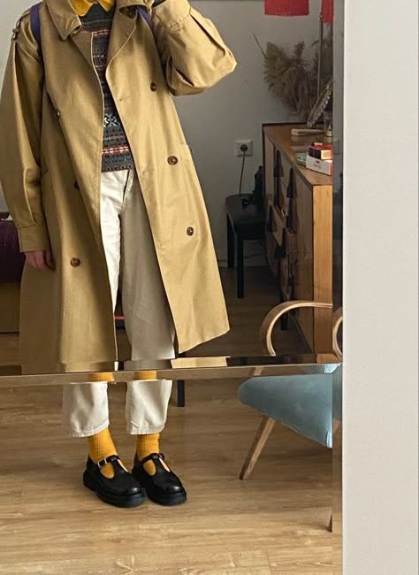 Bethan Shoes Outfit, Doc Marten Bethan Outfit, Mary Janes Outfit Pants, Doc Martens Bethan Outfit, Mary Jane With Socks, Dr Martens Polley Outfit, Doc Martens Polley, Desert Boots Women Outfit, Mary Jane Shoes With Socks